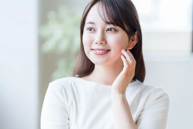 微笑む女性
