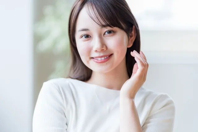 微笑む女性