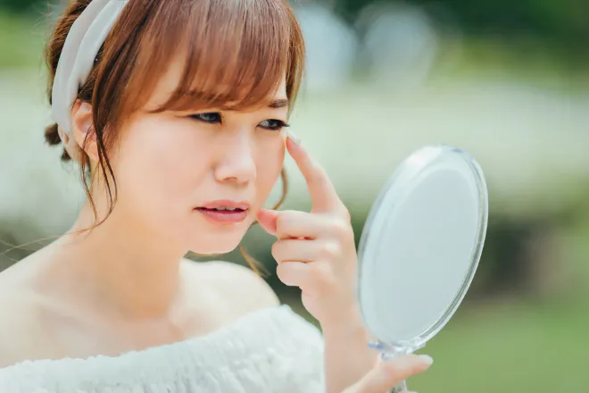 目頭切開のダウンタイムを長引かせないための過ごし方と注意点