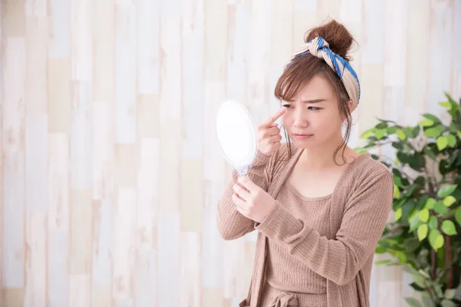 目頭切開のダウンタイムと仕事に関するよくある質問(FAQ)